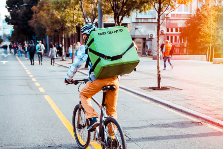 3 Challenges In Last-Mile Delivery & How Retailers Can Address Them